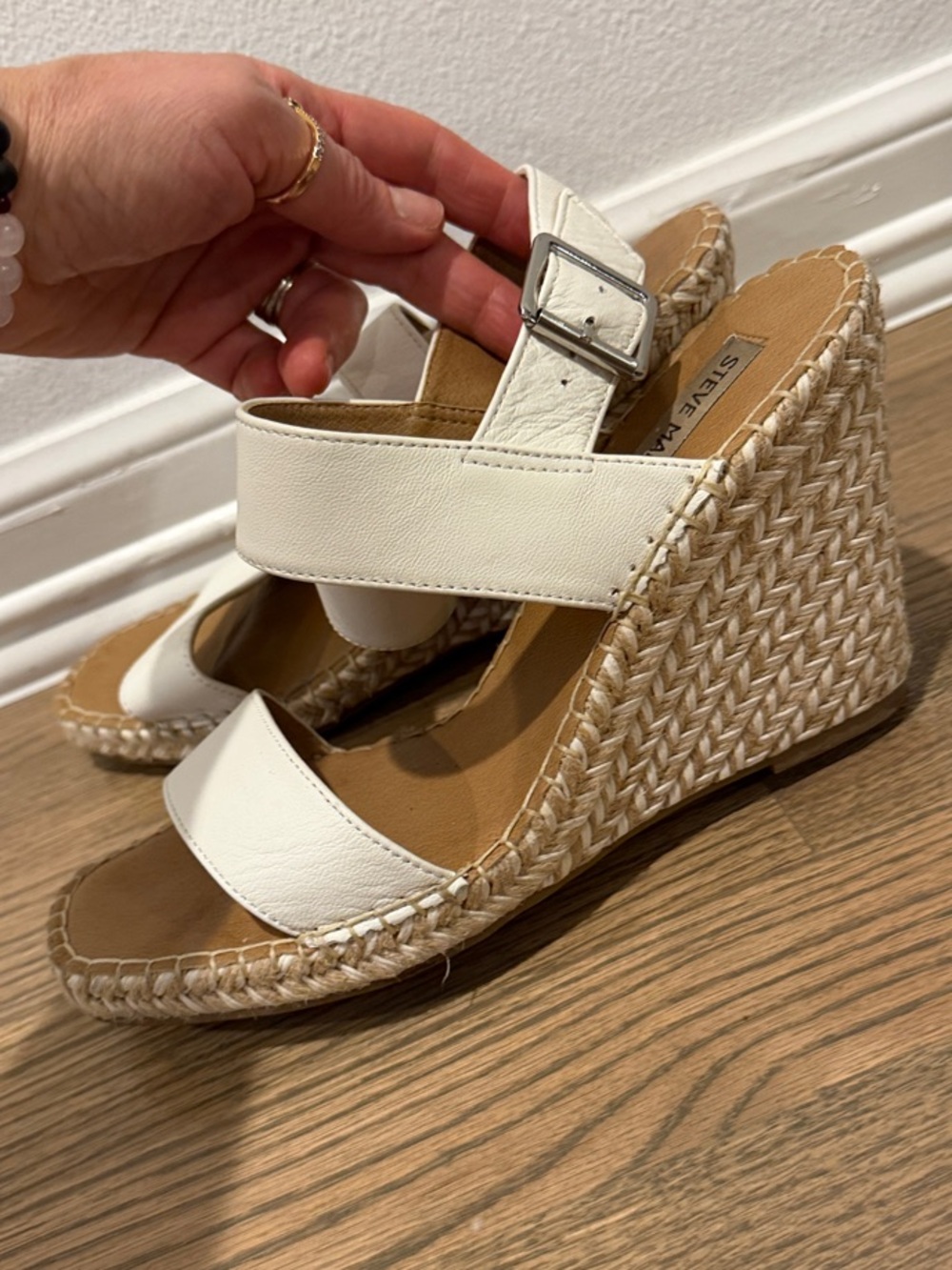 Steve Madden White Leather Espadrille Wedge Sandals with Tan Jute Platform